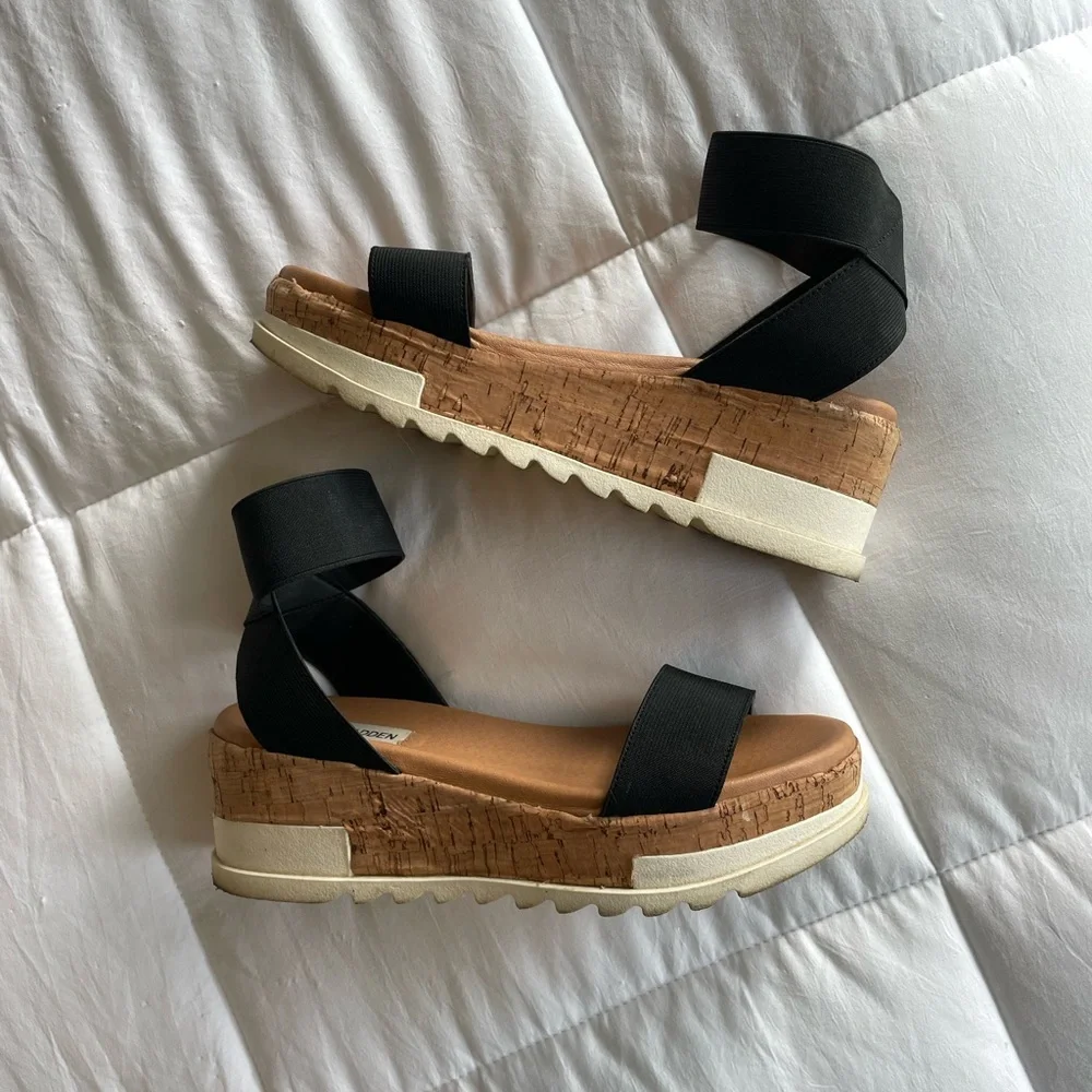 Steve Madden Black and Tan Platform Sandals - Picture 1 of 7